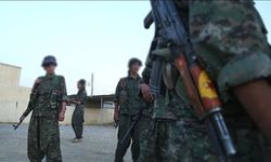 Terör örgütü PKK/YPG, Deyrizor'da bir çocuğu silahlı kadrosuna katmak için kaçırdı