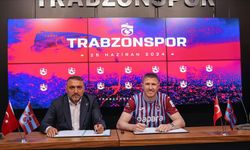 Trabzonspor, yeni transferleri imza töreni düzenledi