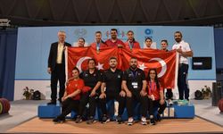 Milli haltercilerden 2'si altın 5 madalya