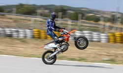 Milli motosikletçi Asrın Rodi Pak, EWC'de iddiasını sürdürüyor