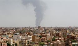 Sudan'ın Faşir şehrinde düzenlenen bombardımanda 12 kişi öldü