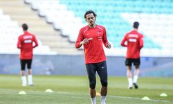 Milli futbolcu Enes Ünal, sezonu kapattı