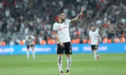 Efsane Alvaro Negredo kariyerine son verdi