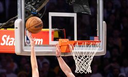 NBA konferans finalinde Pacers'ı 111-94 yenen Knicks seriyi 3-2'ye getirdi
