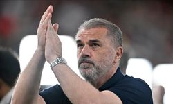Tottenham Teknik Direktörü Postecoglou, İngiltere'de kahraman ilan edildi