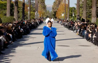 Cardi B, Balenciaga podyumunda ilk kez boy gösterdi