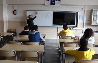 Bakan Tekin, öğretmelerin "alan değişikliği" takvimini açıkladı