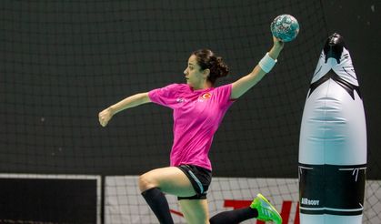 A Milli Kadın Hentbol Takımı, Karadağ ve Sırbistan maçı hazırlıkları başladı