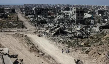 Gazze'nin güneyindeki Han Yunus kenti tanınmaz hale geldi