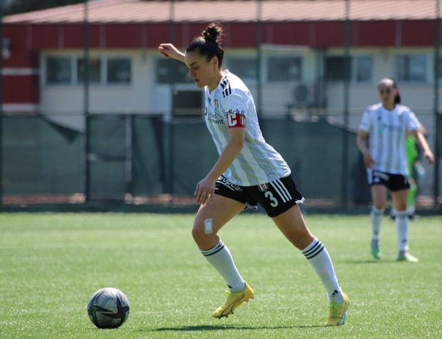 Turkcell Kadın Futbol Süper Ligi'nde 26. hafta maçları yarın oynanacak