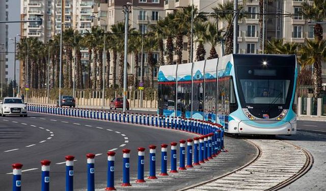İzmir'de toplu ulaşım ücretlerine yeni tarife