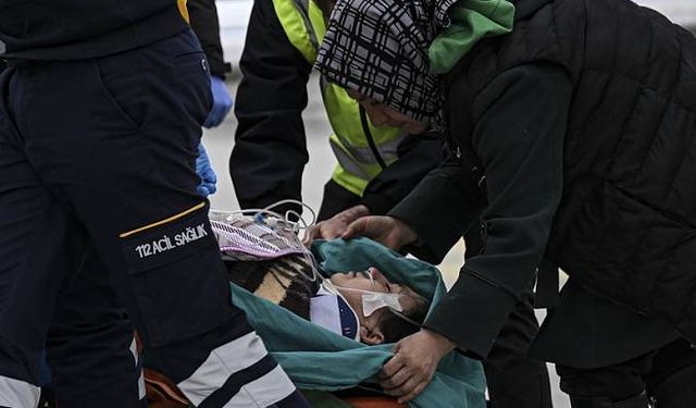 Kahramanmaraş'ta depremin 248. saatinde kurtarılan Aleyna, Ankara'da tedavi altına alındı