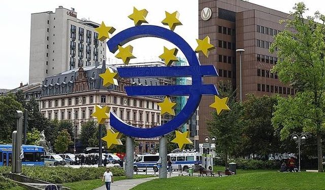 Avrupa Merkez Bankası faiz artışını sürdürdü
