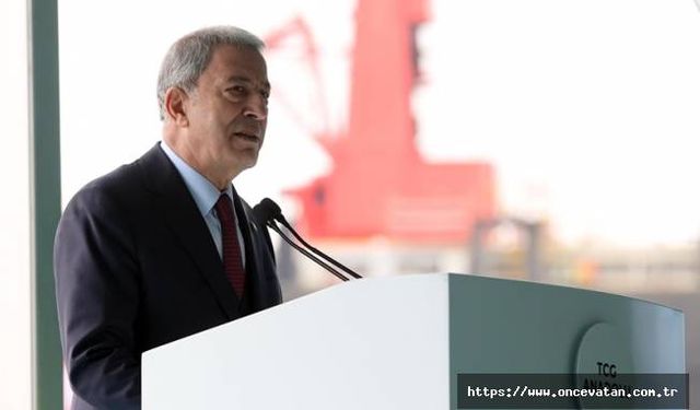 Milli Savunma Bakanı Akar: TCG Anadolu şanlı ordumuzun ve bahriyemizin gücüne güç katacak
