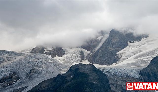 İklim değişikliği nedeniyle 10 yılda buzulların yüzde 2'si eridi