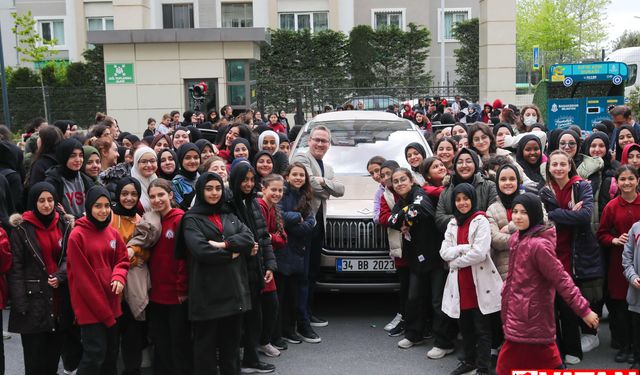 Başkan Kartoğlu, İBB Yavuz Sultan Selim Kız Anadolu İmam Hatip Lisesi öğrencileriyle buluştu