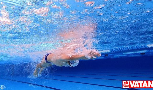 Beş yıl önce başladığı yüzmeyle hayatı değişen Yiğit Yeşilyurt'un hedefi milli takım