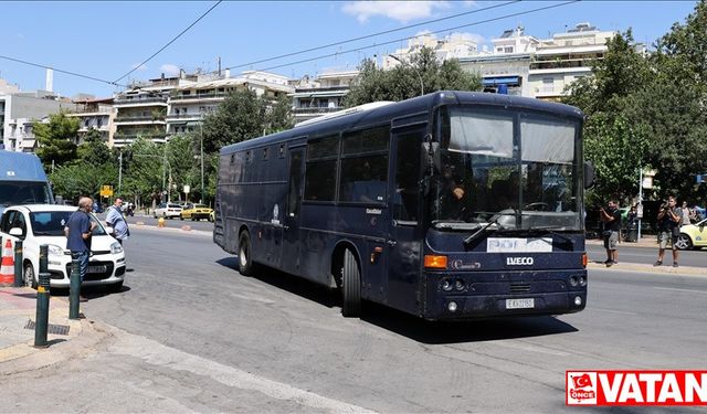 Yunanistan'da rakip taraftarlar arasında ölümle sonuçlanan kavgaya ilişkin 5 gözaltı daha