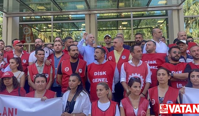 İzmir'de belediye iştiraki iki şirketin çalışanlarından 1 günlük iş bırakma eylemi