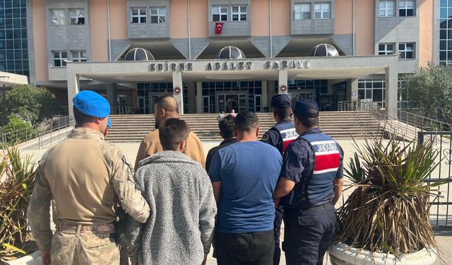 Edirne'de jandarma ekipleri iki haftada insan kaçakçısı oldukları iddiasıyla 81 zanlıyı yakaladı