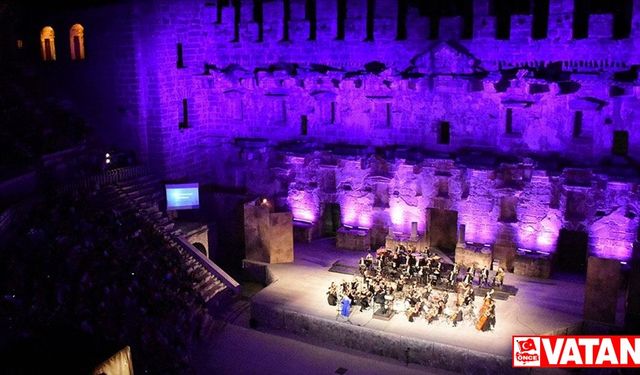 30. Uluslararası Aspendos Opera ve Bale Festivali'nin kapanışı "Gala Konser" ile yapıldı