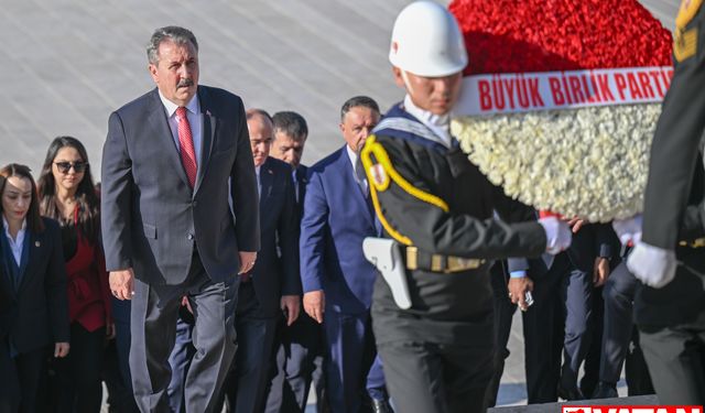 BBP Genel Başkanı Destici, Anıtkabir'i ziyaret etti
