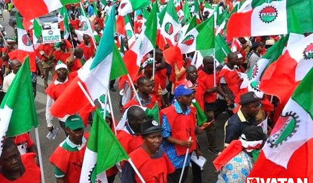 Nijerya'da işçi sendikaları, planladıkları süresiz grevi askıya aldı