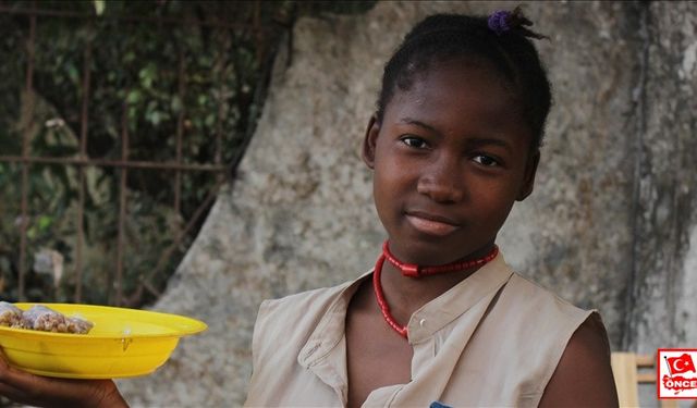 Sahra Altı Afrika'da 9,3 milyon kız çocuğu okula hiç gitmiyor