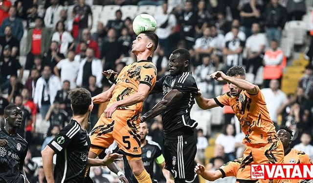 Beşiktaş 10 kişiyle mağlup oldu