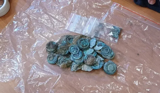 Tarihî Silezya Brakteat Sikke hazinesi Szprotawa'da bulundu