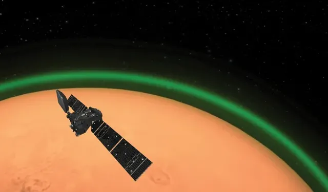 Mars sondası, geceleyin parlayan kırmızı gezegen atmosferini yeşil ışıklarla aydınlatıyor