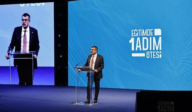Bakan Tekin, "Eğitimde Bir Adım Ötesi Zirvesi"nde konuştu