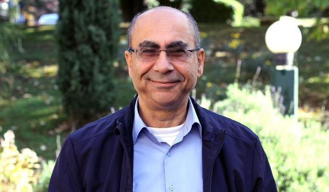 Yönetmen Derviş Zaim: "İsrail'in yaptığı muamelenin kabul edilmesi mümkün değil"