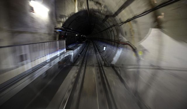 4. Levent metro istasyonunda intihar girişimi engellendi