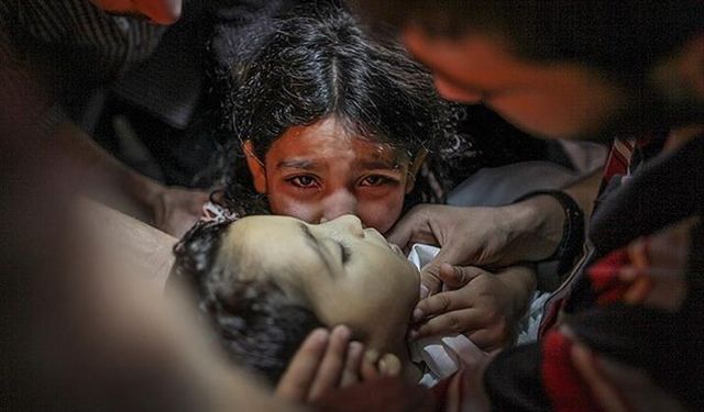UNICEF: Gazze'de yaklaşık 800 bin çocuk yerinden edilmiş durumda