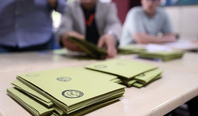AK Parti yerel seçim için "temayül komisyonlarını" oluşturdu