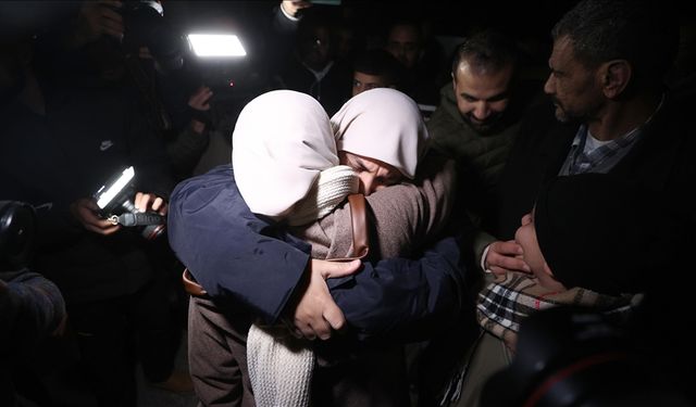 Filistinli 30 kadın ve çocuk esir, İsrail hapishanesinden serbest bırakıldı