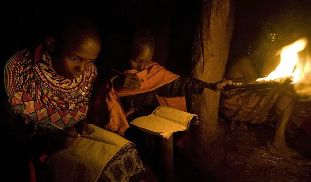 Kenya'nın ülke çapındaki elektrik kesintisi KPLC'nin sabotaj şüphelerini artırdı