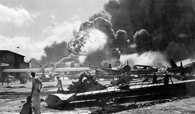 Tarihte Bugün: Amerika, Japonya'ya savaş ilan etti