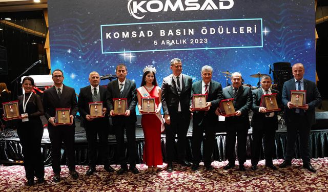 KOMSAD başarılı gazetecileri ödüllendirdi