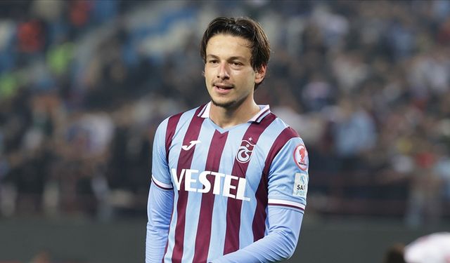 Trabzonspor'un parlayan golcüsü Enis Destan