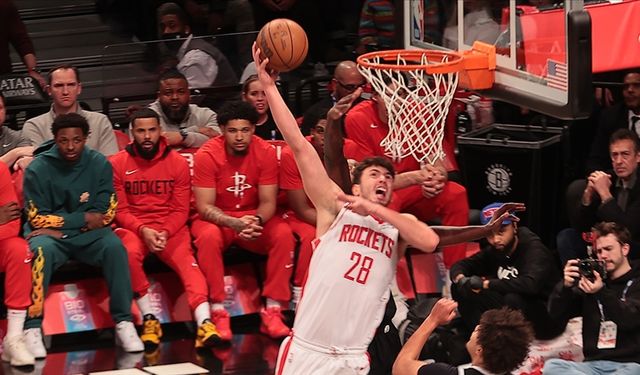 Alperen Şengün'ün formasını giydiği Rockets, son şampiyon Nuggets'ı bir kez daha yendi