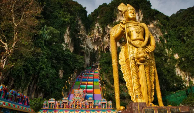 Batu Caves Tapınağı'na yürüyen merdiven güncellemesi geliyor