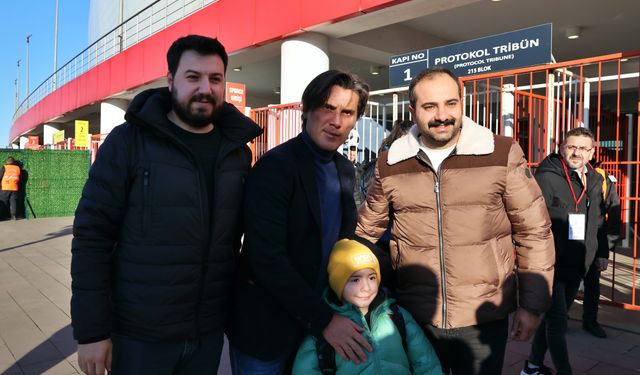 Vincenzo Montella, Samsunspor Futbol Akademisi'ni ziyaret etti