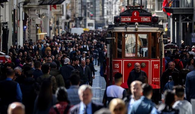 Türkiye nüfusu 85 milyon 372 bini geçti