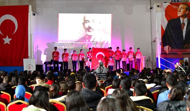 İstiklal Marşı'nın Kabulü ve Mehmet Akif Ersoy'u Anma Günü kutlandı