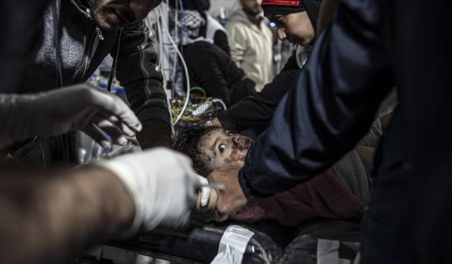 İsrail, Gazze Şeridi'nde Şifa Hastanesi çevresine ve farklı bölgelere saldırılar düzenledi