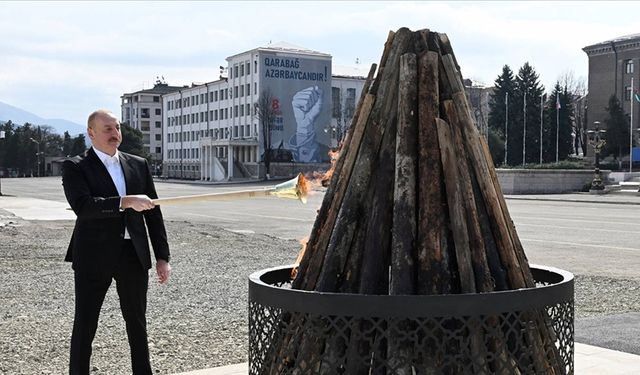 Azerbaycan Cumhurbaşkanı Aliyev, Hankendi'de Nevruz ateşini yaktı