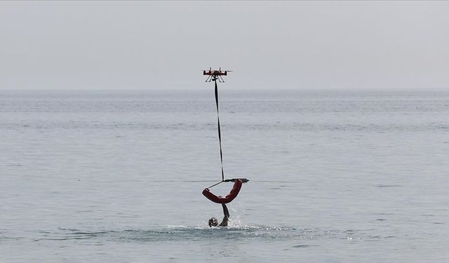 Antalya sahillerinde "cankurtaran dronlar" yaz sezonuna hazır