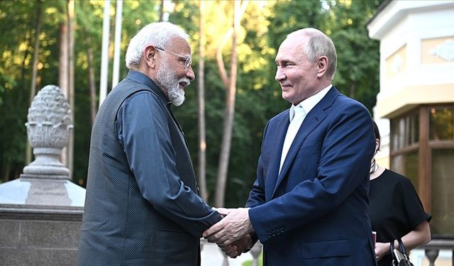 Modi, Rusya-Ukrayna Savaşı'nın başlamasından bu yana ilk kez Moskova'da